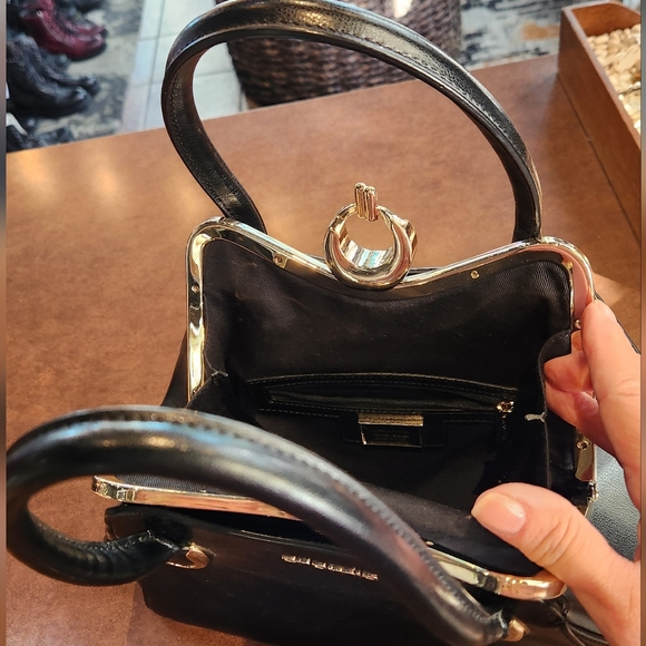 Cromia Italian Black Leather Bag - Picture 10 of 11